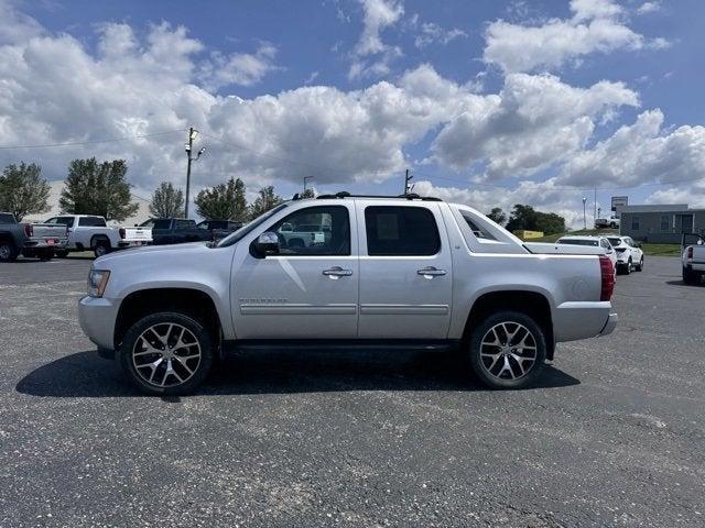 2012 Chevrolet Avalanche Photo in Millersburg, OH 44654