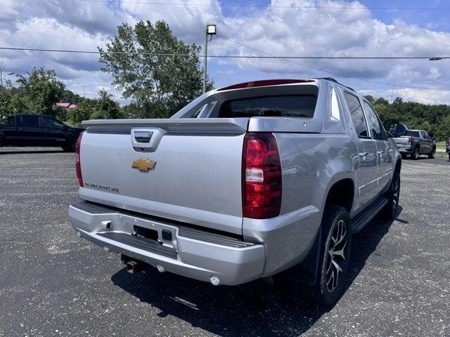 2012 Chevrolet Avalanche Photo in Millersburg, OH 44654