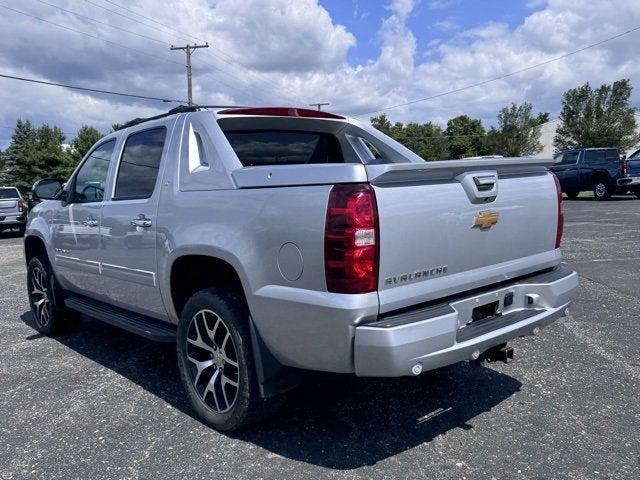 2012 Chevrolet Avalanche Photo in Millersburg, OH 44654