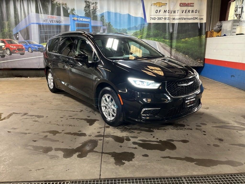 2022 Chrysler Pacifica Photo in Mount Vernon, OH 43050