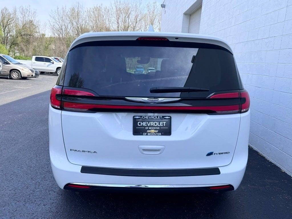 2022 Chrysler Pacifica Hybrid Photo in Wooster, OH 44691
