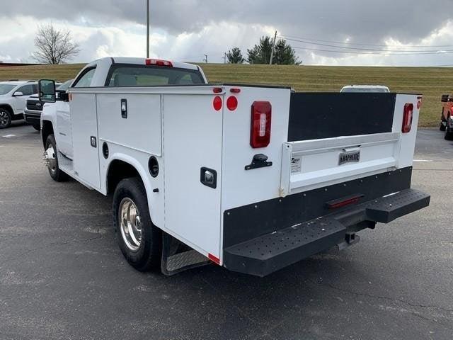 2017 Chevrolet Silverado 3500 HD Chassis Cab Photo in Millersburg, OH 44654